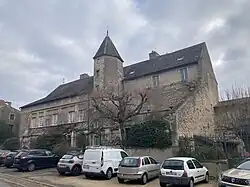 L'ancien palais abbatial.