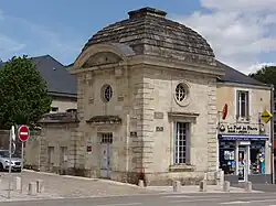 Pavillon est.