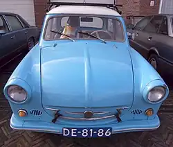 Une berline 600 immatriculée aux Pays-Bas.