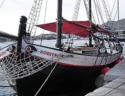 Le Roditelj amarré dans le port de Gruž (Dubrovnik).