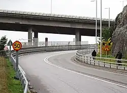 La sortie de Gröndal et le Gröndalsviadukten au fond.