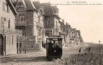 La station balnéaire du Touquet-Paris-Plage a été créée de toutes pièces comme un lotissement en 1882.À cette époque, s'il existait déjà des lotissements destinés aux classes moyennes ou populaires, certains étaient très huppés, comme ce bord de mer...