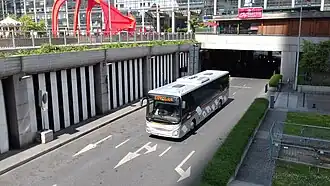 Transdev Houdan Iveco Crossway Pro n°1631 à La Défense.