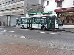 L'Agora Line no&nbsp;5023 appartenant à Transdev Vaux-le-Pénil à la gare de Melun.