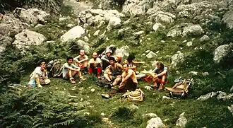 De gauche à droite, Jean-Yves Bigot, Nicolas Duru, Hervé Lair, Pat Genuite, Joan Erra, Fred Courchia, Bernard Vidal, Fabienne Ray et Jean-Marc Bérenger dans la Canal de Amuesa.