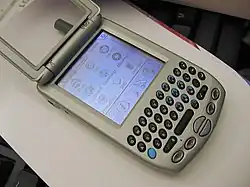 Palm Treo 300, la forme inhabituelle du flip-up.