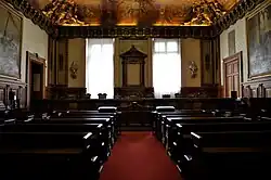 Grande salle d’audience.