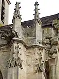 2e&nbsp;bas-côté sud, pinacles et gargouilles.