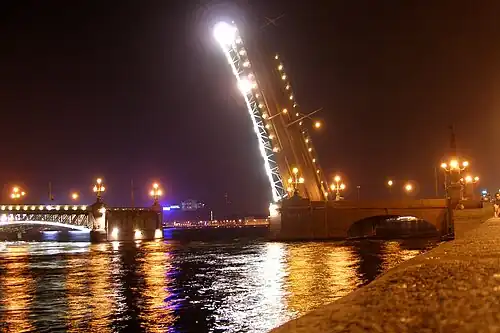 Vue du pont de nuit.