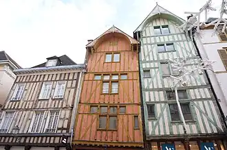 Les no&nbsp;115 et no&nbsp;117 de la rue Émile-Zola.