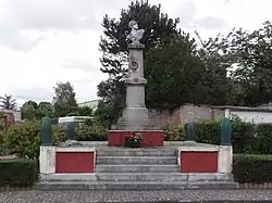 Monument aux morts.