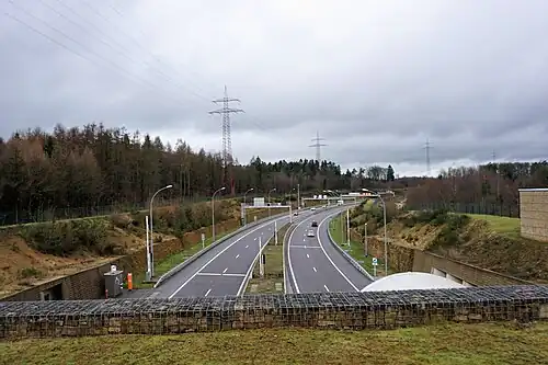 L'A7 sortant au nord du Tunnel Stafelter.