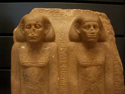 Détail du même groupe statuaire