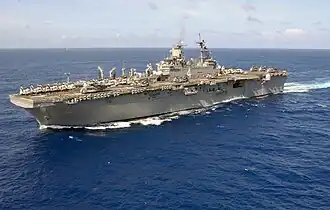 illustration de USS Boxer (LHD-4)