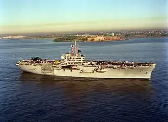 illustration de USS Guadalcanal (LPH-7)