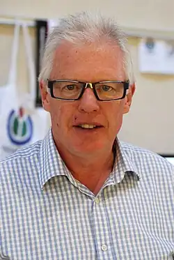 Portrait-photo de Nilsson en chemise