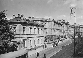 Avant 1939, vue sur la place du Théâtre