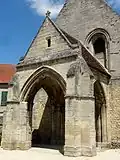 Porche du début du XIIIe, vue depuis le sud-ouest.
