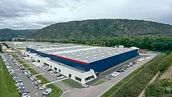 Aixam-Mega, constructeur de véhicules sans permis thermiques et électriques 100, annonce l’ouverture de son nouveau site de production à Andancette, dans la Drôme.