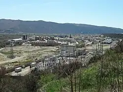 Vue de l’emprise de l’usine, du nord.