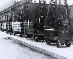 Transport du bois aux usines Angus, vers 1930.