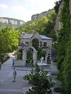 et maison de l'abbé classée.