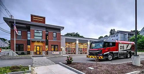 Caserne de pompiers.