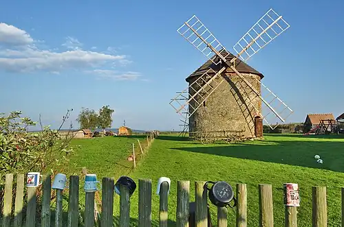 Moulin de Větrný.