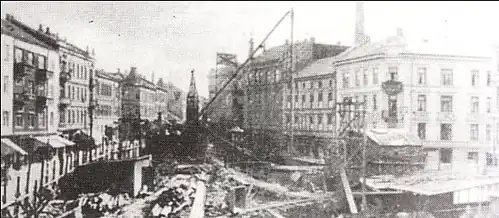 Construction, dans les années 1920