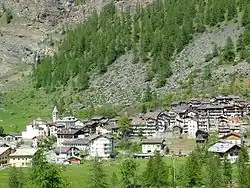 Le village de Déjoz, chef-lieu communal.