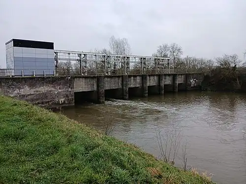 Vannage de la Percée Buzay, sur la dernière section du canal de Buzay, commune du Pellerin.