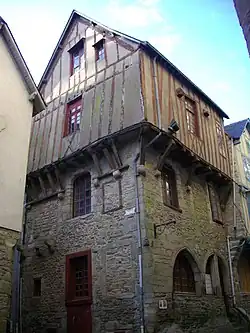 MaisonFaçades sur rues et toiture
