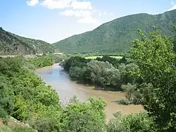 Le Vardar après Demir Kapiya