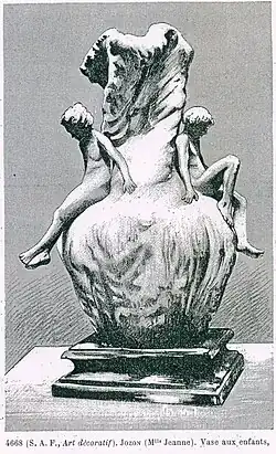 Vase aux enfants (Salon des artistes français[Quand ?]).