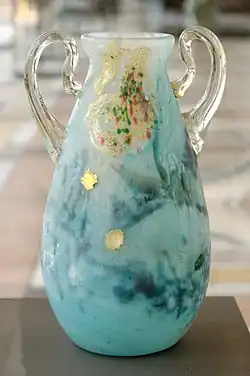 Émile Gallé, Vase aux lys et aux marguerites (1896), Paris, Petit Palais.