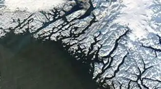 Vue satellite de Vatnahverfi, ici au centre.