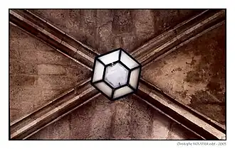 Voûte du clocher près du forum des Cardeurs.