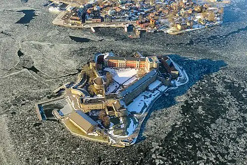 Le château de Vaxön.