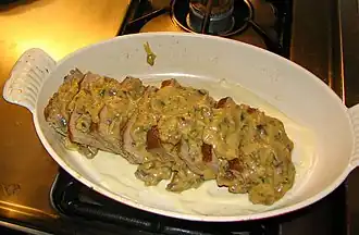 Veau Orloff sauce Soubise aux champignons.