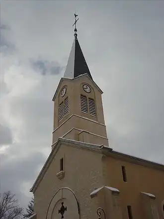 Clocher de l'église Saint-Blaise en hiver.