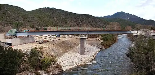 Nouveau pont d'Ajiunta en construction