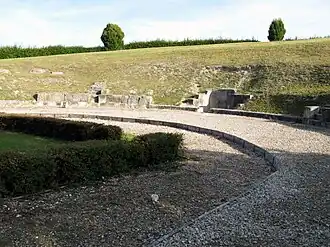 Vue partielle du théâtre antique.