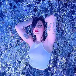 Description de l'image Venin Carmin (Lula Borgia) - H2D videoclip.jpg.