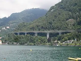 Le viaduc de Chillon vu depuis Villeneuve