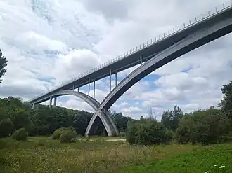 Le viaduc de l'Anguienne, vue du côté sud.