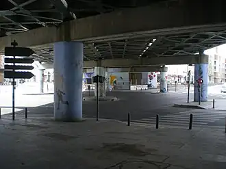 En 2012, le viaduc de la ligne de la Plaine à Hirson, à Saint-Denis.