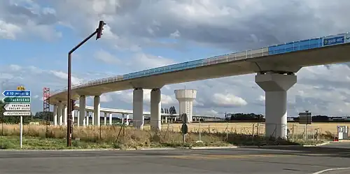 Le viaduc de la ligne 18 en 2023.