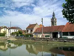 La mare, rue de l'Etang et route de Saint-Martin-du-Tertre.