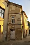 Vieille maison à Beaumont-lès-Valence, rue de l'Évêché.
