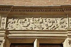 Vieux-Raisin : rinceaux.